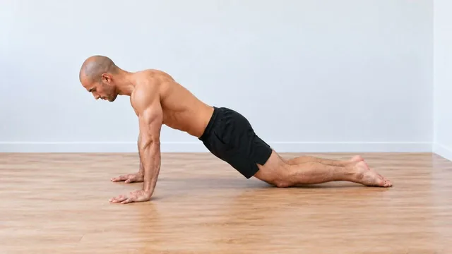 Flexiones con rodillas apoyadas